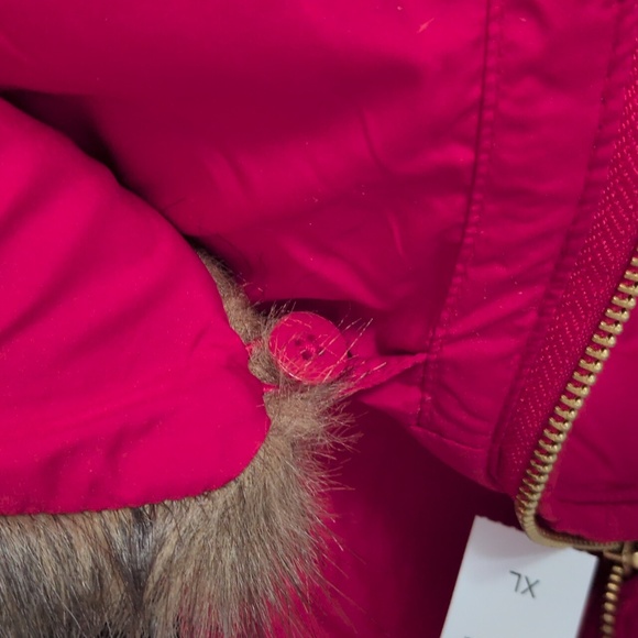 NWT Talbots Faux Fur Collar Down Puffer Vest - Red - XL - Picture 5 of 7